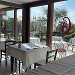 Casaliva Relais בית הארחה 4*